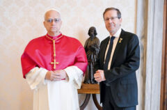 «Poursuivre le dialogue»